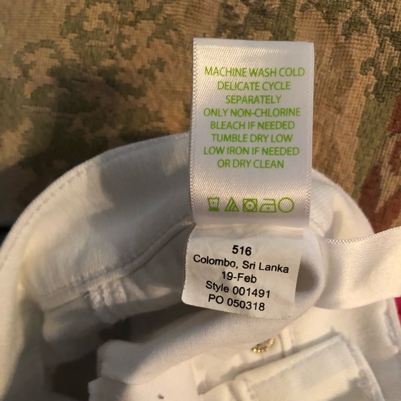 Lilly Pulitzer white embroidered hem jeans size 4 - Picture 6 of 6